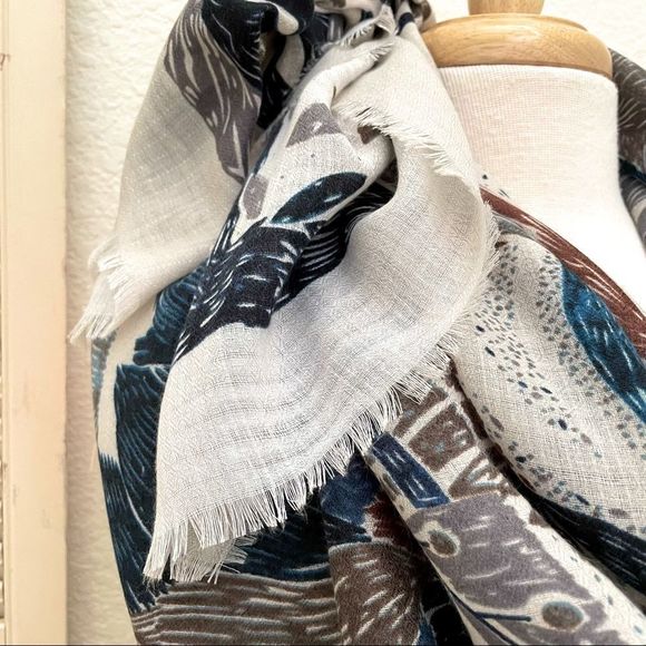 Oversized Square Lightweight Blanket Scarf, Artsy Floral Print, NWT, 53”… - Picture 11 of 14